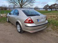 Gebraucht Ford Mondeo Ghia 110 PS (80 kW) 2005 Beige Limousine
