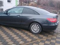 Usata Mercedes E200 184 CV (135 kW) 2012 Grigio Coupé