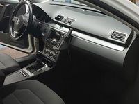 Gebraucht VW Passat Edition 140 PS (102 kW) 2013 Weiß Limousine