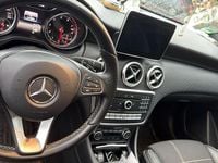 Gebraucht Mercedes A200 156 PS (114 kW) 2016 Rot Limousine