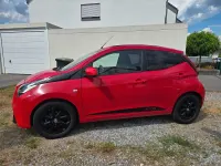 Gebraucht Toyota Aygo x-sky 72 PS (52 kW) 2018 Rot Kleinwagen