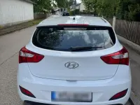 Gebraucht Hyundai i30 Classic 101 PS (74 kW) 2016 Weiß Limousine