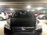 Gebraucht Ford Focus 130 PS (95 kW) 2009 Blau Kleinwagen