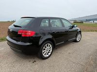 Gebraucht Audi A3 105 PS (77 kW) 2011 Schwarz Kleinwagen