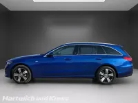 Gebraucht Mercedes C300e Avantgarde 313 PS (230 kW) 2025 Spektralblau  lack Kombi