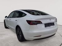 Gebraucht Tesla Model 3 Standard Range Plus 239 kW (325 PS) 2021 Pearl white multicoat Limousine