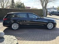 Gebraucht Mercedes C220 197 PS (144 kW) 2023 Schwarz Kombi