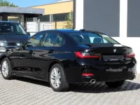 Gebraucht BMW 318 156 PS (114 kW) 2024 Schwarz Limousine