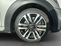 Gebraucht Mini Cooper 136 PS (100 kW) 2023 Silber Kleinwagen