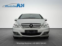 Gebraucht Mercedes B160 95 PS (69 kW) 2011 Silber Van / Kleinbus