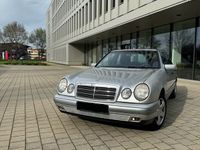 gebraucht Mercedes E200 W210