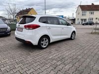 Gebraucht Kia Carens Edition 7 135 PS (99 kW) 2014 Weiß Van / Kleinbus