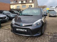 Gebraucht Toyota Yaris Hybrid Life 75 PS (55 kW) 2013 Grau Limousine