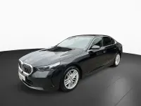 Gebraucht BMW 520 Sport Line 197 PS (144 kW) 2025 Schwarz Limousine