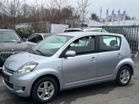 Gebraucht Daihatsu Sirion 91 PS (66 kW) 2009 Silber Kleinwagen