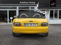 Second-hand Mazda MX5 110 CP (80 kW) 2000 Galben Cabrio