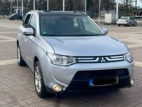 gebraucht Mitsubishi Outlander 2.2 DI-D Instyle 4WD TC-SST Instyle