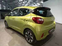 Gebraucht Hyundai i10 Trend 67 PS (49 kW) 2024 Grün Kleinwagen