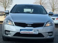 Gebraucht Kia Ceed 128 PS (94 kW) 2012 Silber Kleinwagen