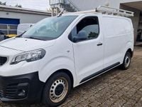 Gebraucht Peugeot Expert Premium 122 PS (89 kW) 2019 Weiß Van