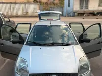Gebraucht Ford Fiesta 59 PS (43 kW) 2005 Silber Kleinwagen