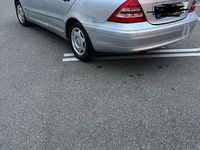Gebraucht Mercedes C180 143 PS (105 kW) 2002 Silber Limousine