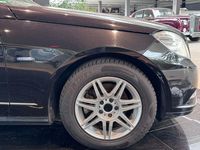 Gebraucht Mercedes E200 Elegance 136 PS (100 kW) 2011 Schwarz Limousine