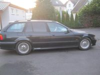 Gebraucht BMW 523 170 PS (125 kW) 2000 Schwarz Kombi