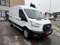 Gebraucht Ford Transit Trend 131 PS (96 kW) 2021 Weiß Van / Kleinbus