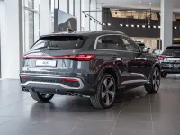 Neu Audi SQ5 Sport 367 PS (269 kW) 2026 Grau SUV