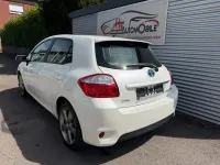 Gebraucht Toyota Auris Hybrid 99 PS (72 kW) 2012 Weiß Limousine