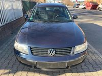 Gebraucht VW Passat Trendline 150 PS (110 kW) 1998 Blau Kombi