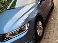 Second-hand VW Passat 150 CP (110 kW) 2015 Albastru Break