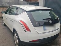 Gebraucht Lancia Delta 120 PS (88 kW) 2011 Weiß Kleinwagen