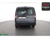 Gebraucht VW Caddy Maxi 102 PS (75 kW) 2022 Grau (metallic) Van / Kleinbus