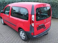 Gebraucht Renault Kangoo Authentique 114 PS (83 kW) 2016 Rot Van / Kleinbus