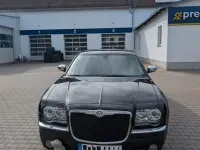 Używany Chrysler 300C Touring 218 KM (160 kW) 2007 Czarny Kombi