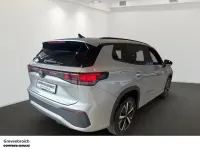 Neu VW Tayron Pro 150 PS (110 kW) 2026 Silber SUV