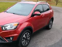 Gebraucht SsangYong Korando 150 PS (110 kW) 2014 Rot SUV