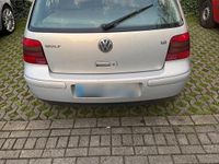 Usata VW Golf IV 105 CV (77 kW) 2000 Argento Utilitaria