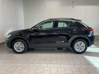 Gebraucht VW T-Roc Life 150 PS (110 kW) 2024 Deep black perleffekt (metallic) SUV