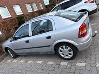 Gebraucht Opel Astra Selection 84 PS (61 kW) 2002 Silber Limousine