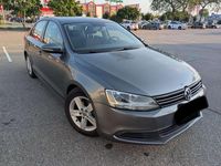 Gebraucht VW Jetta Comfortline 140 PS (102 kW) 2011 Grau Limousine