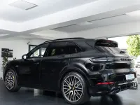 Gebraucht Porsche Cayenne S E-Hybrid 519 PS (381 kW) 2025 Schwarz SUV
