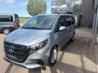Gebraucht Mercedes V250 Style 190 PS (139 kW) 2025 Silber Van / Kleinbus