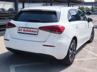 Gebraucht Mercedes A180 116 PS (85 kW) 2022 Polarweiss  unilack Limousine