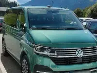 Gebraucht VW Multivan Generation Six 150 PS (110 kW) 2021 Grün Van / Kleinbus