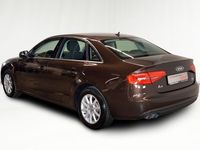 Second-hand Audi A4 Attraction 177 CP (130 kW) 2012 Maro Berlinǎ