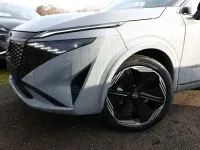 Neu Nissan Qashqai 158 PS (116 kW) 2025 Ceramic grey / dach: schwarz ceramic grey / dach: schwarz SUV