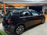 Gebraucht VW Golf VII Highline 150 PS (110 kW) 2017 Schwarz Limousine